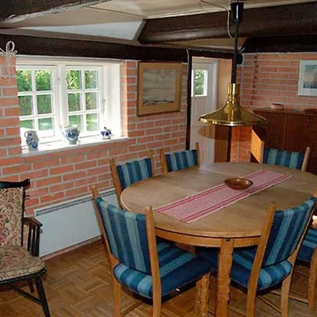 Holiday Oda Vesterhede